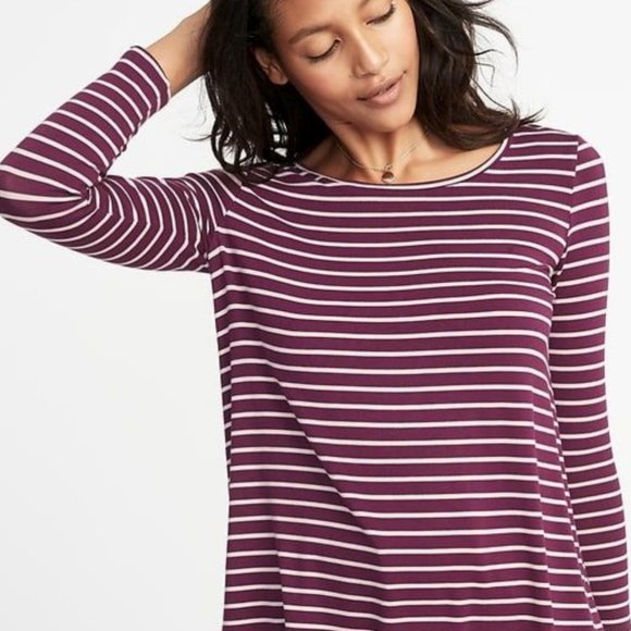 3/$25 Old Navy striped tee - Picture 1 of 5